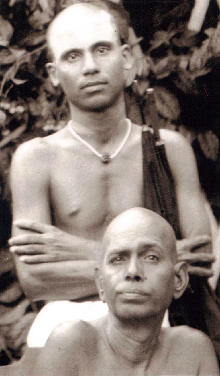 Annamalai-Swami-and-Bhagavan_1.77-1