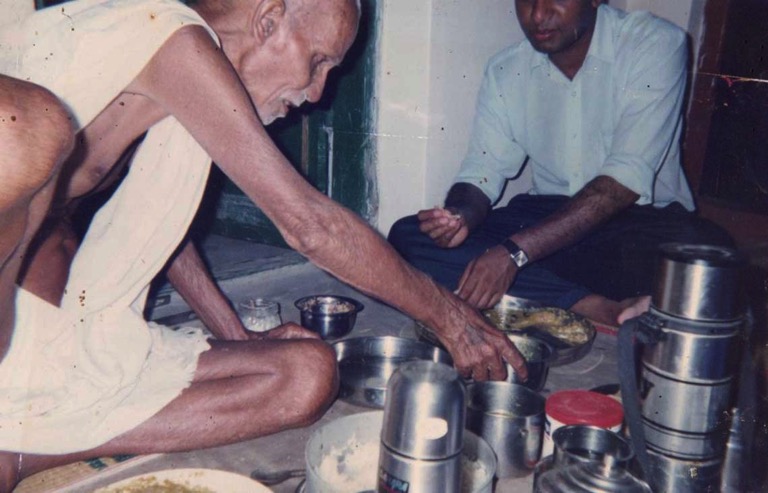 Anand-with-Annamalai-Swami