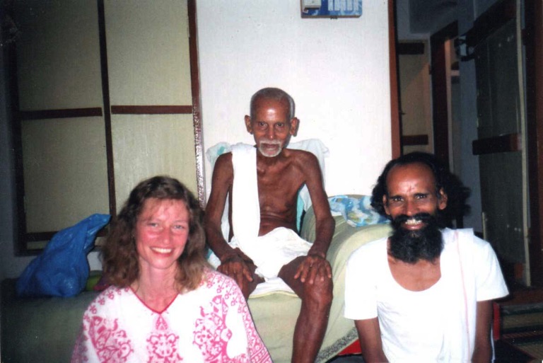 Doctor-Anne-with-Annamalai-Swami