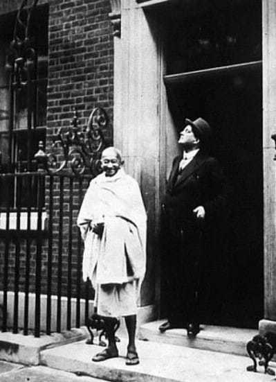 3rd November 1931, Mahatma Gandhi arriving at No 10 Downing Street, London, for a conference with Prime Minister Ramsay Macdonald.