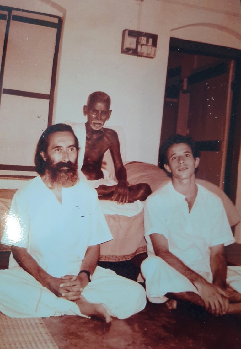 Oscar-and-Fernando-with-Annamalai-Swami-scaled
