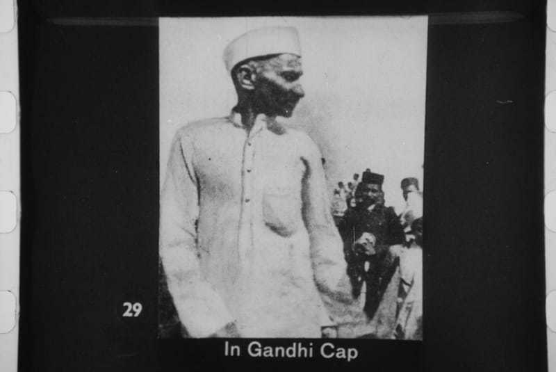 On August 1, 1920, a non-cooperation movement was led by Gandhiji against the British for not addressing the widespread anger caused by the Jallianwala Bagh massacre as well as the Khilafat issue. Gandhiji exhorted the people to give up colonial titles and government posts and boycott foreign articles.