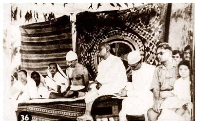 On February 6, 1928, Sardar Patel under Gandhi’s leadership launched a Satyagraha in Bardoli against high taxes on farmers who were already reeling under floods and famine. It continued up till August 6, 1928, when an agreement was arrived at with the government.
